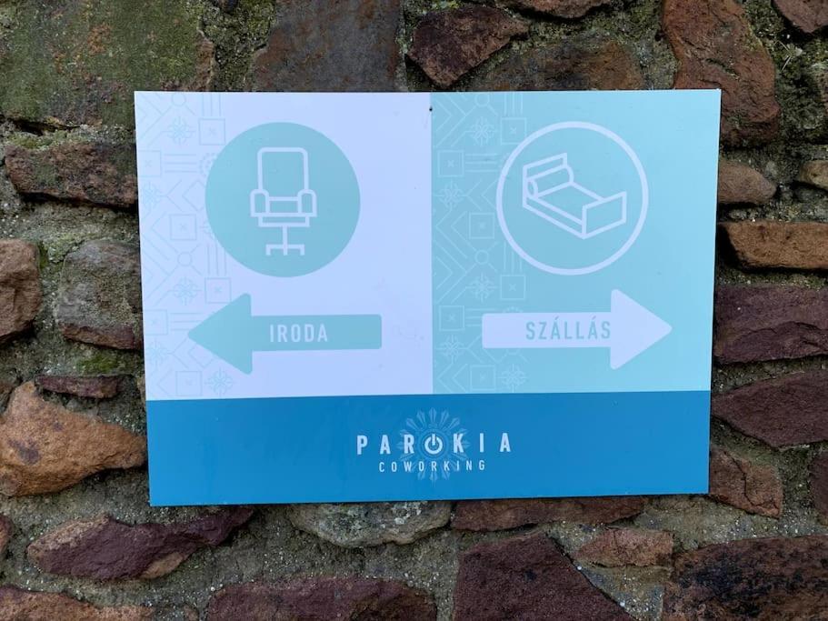 Parokia Apartman Es Coworking A Balaton Mellett Kaptalantoti Екстер'єр фото
